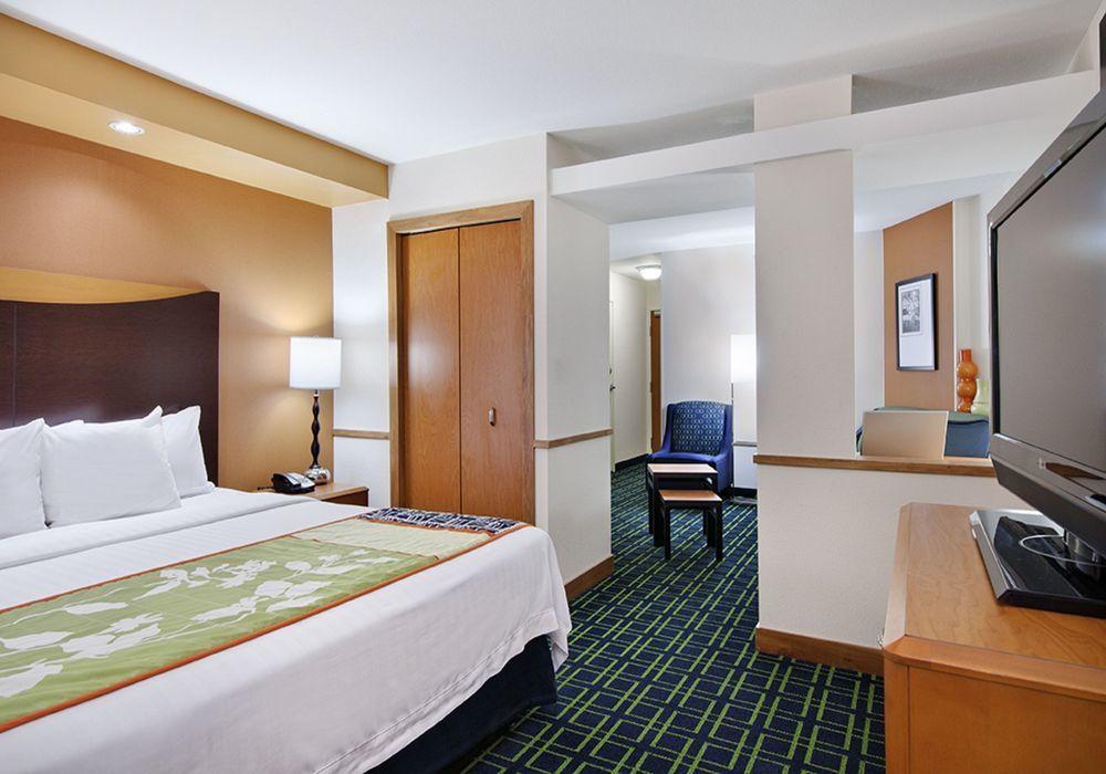 Fairfield Inn And Suites By Marriott Conway Rom bilde